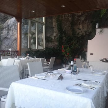 Hotel Eden Roc - Upstairs restaurant - Hotels Near Me - Positano, SA Hotel Eden Roc - Upstairs restaurant - Hotels Near Me - Positano, SA