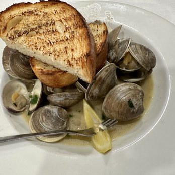 Coastal Kitchen - Seafood Near Me - Saint Simons Island, Georgia