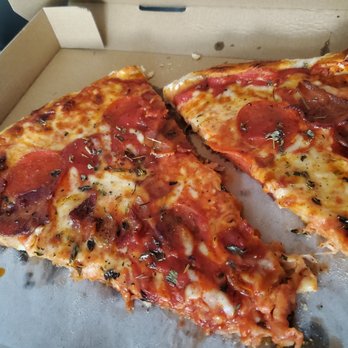Bommarito's Pizzeria - Pepperoni bacon - Pizza Near Me - Saint Louis, Missouri