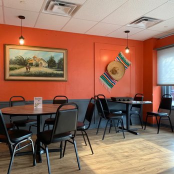 La Paloma Mexican Restaurant - Front dining area - Mexican Near Me - Mount Vernon, Ohio La Paloma Mexican Restaurant - Front dining area - Mexican Near Me - Mount Vernon, Ohio