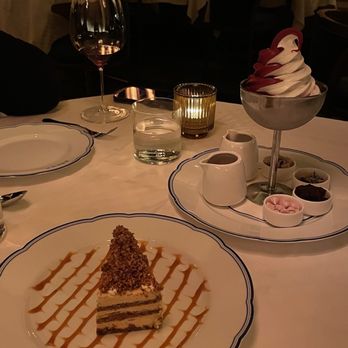La Tête d'Or by Daniel - Pecan joconde, berry vanilla swirl Sunday - Steakhouses Near Me - New York, New York La Tête d'Or by Daniel - Pecan joconde, berry vanilla swirl Sunday - Steakhouses Near Me - New York, New York