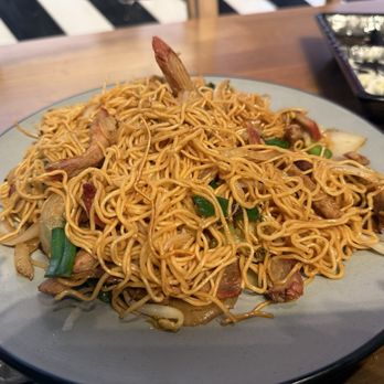 Hong Kong Station - Soy sauce king stir fried noodle with bbq pork - Chinese Near Me - Centennial, Colorado Hong Kong Station - Soy sauce king stir fried noodle with bbq pork - Chinese Near Me - Centennial, Colorado