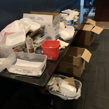 Hinode Japanese Steakhouse and Sushi - Unsanitary cleaning table in dining area - Japanese Near Me - Springfield, Missouri Hinode Japanese Steakhouse and Sushi - Unsanitary cleaning table in dining area - Japanese Near Me - Springfield, Missouri