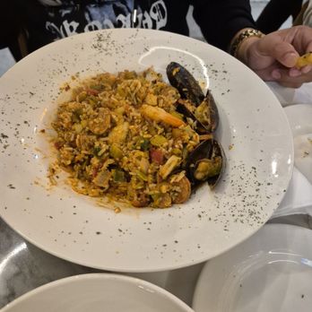 The Dive Oyster Bar - Spicy jambalaya - Southern Near Me - Irvine, California