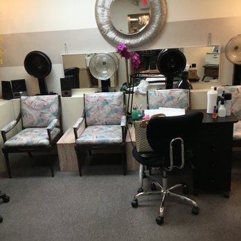SALON Biondo - Hair Salons Near Me - Grosse Pointe, Michigan SALON Biondo - Hair Salons Near Me - Grosse Pointe, Michigan