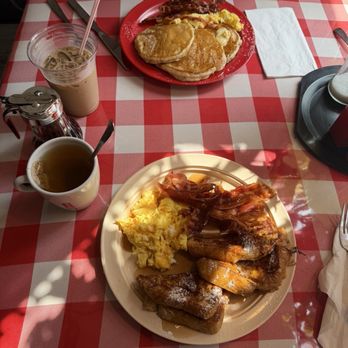 Ma-N-Pop - Pancakes With Bacon And 2 Eggs 2 French Toast With Bacon And 2 Eggs - Soul Food Near Me - Brooklyn, New York