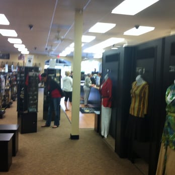 Clothes Mentor Naples, FL - They have fitting rooms - Women's Clothing Near Me - Naples, Florida