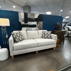 Model Home Furniture Outlet - Comfy sofa
