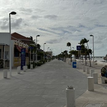 Malecón de Progreso - Beaches Near Me - Progreso, YUC