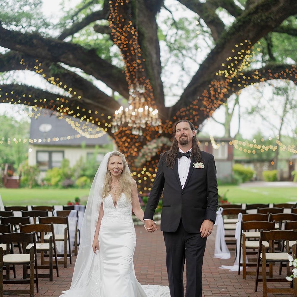 Oak Tree Manor - Bed & Breakfast Near Me - Spring, Texas Oak Tree Manor - Bed & Breakfast Near Me - Spring, Texas