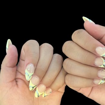 D'Luxe Nail Bar - Nail Salons Near Me - Temecula, California