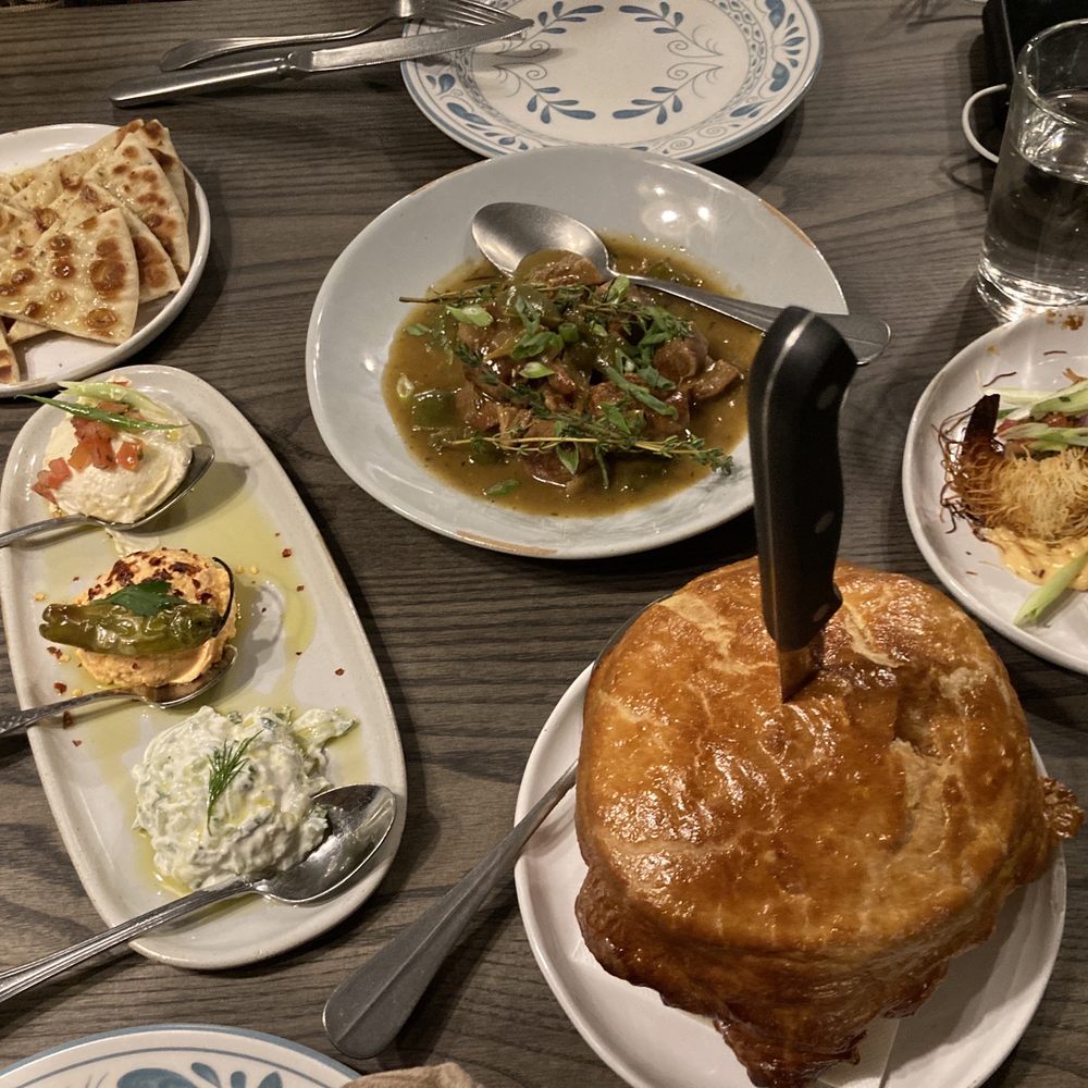 Avli - Greek Near Me - Milwaukee, Wisconsin
