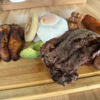 La Parrilla - Bandeja Paisa - Latin American Near Me - Chicago, Illinois La Parrilla - Bandeja Paisa - Latin American Near Me - Chicago, Illinois