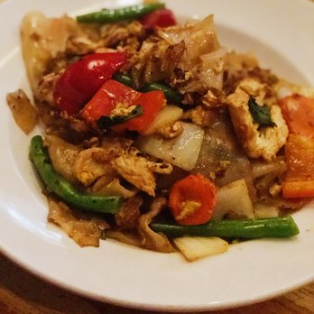 Born Thai - Pad Kee-Mao - Thai Near Me - Brooklyn, New York Born Thai - Pad Kee-Mao - Thai Near Me - Brooklyn, New York