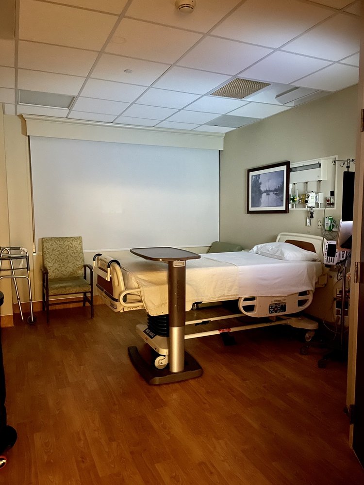 ADVENTIST HEALTH SIMI VALLEY Updated May 2024 48 Photos & 274