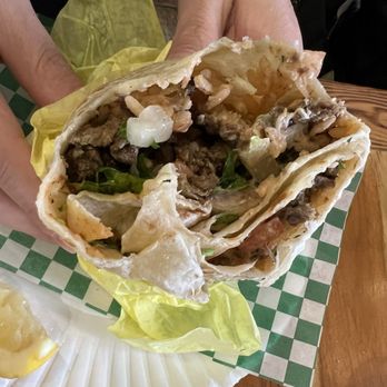 Taqueria Roberto Jr - Inside carne asada burrito no beans. - Mexican Near Me - Sacramento, California Taqueria Roberto Jr - Inside carne asada burrito no beans. - Mexican Near Me - Sacramento, California