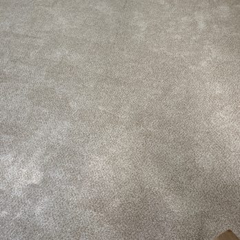 Empire Today - Seam visible in middle of room - Carpet Installation Near Me