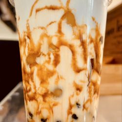 The Coffee Doctor - Iced coffee with oat milk, caramel & boba