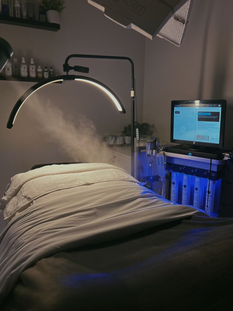 Fairbanks Day Spa Logo