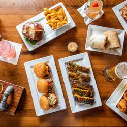 Hoptinger Bier Garden & Sausage House