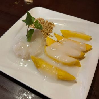 Thai Sapa - Mango Sticky Rice - Thai Near Me - Springdale, Utah Thai Sapa - Mango Sticky Rice - Thai Near Me - Springdale, Utah