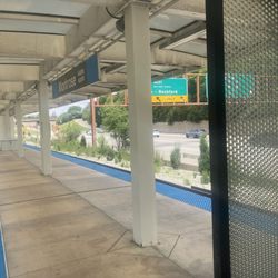 CTA - Montrose - Blue Line - Station