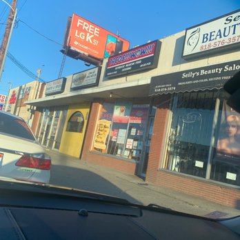 Tacos Wow - Entrance - Mexican Near Me - Winnetka, California
