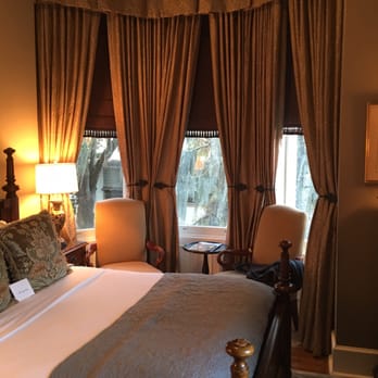 Hamilton-Turner Inn - Our room - Hotels Near Me - Savannah, Georgia Hamilton-Turner Inn - Our room - Hotels Near Me - Savannah, Georgia
