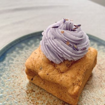 Bubble & Brew - Early gray cake - Coffee & Tea Near Me