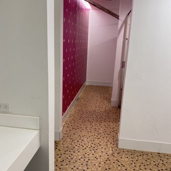 SNF Parkway Theatre - Entrance into the bathroom - Cinema Near Me - Baltimore, Maryland