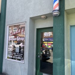 Linda's Barber Shop - Exterior