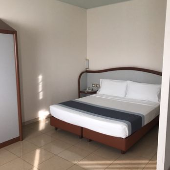 Hotel Verdi - Hotels Near Me - Vicenza, Virgin Islands