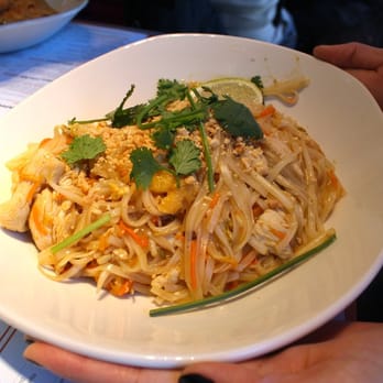 Salad King Restaurant - Phud Thai, - Thai Near Me - Toronto, Ontario Salad King Restaurant - Phud Thai, - Thai Near Me - Toronto, Ontario