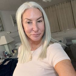 Studio 37 - Blonde!