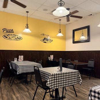 Bella Pizza & Pasta - Interior - Pizza Near Me - Mesa, Arizona Bella Pizza & Pasta - Interior - Pizza Near Me - Mesa, Arizona
