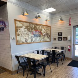 Weikel's Bakery
