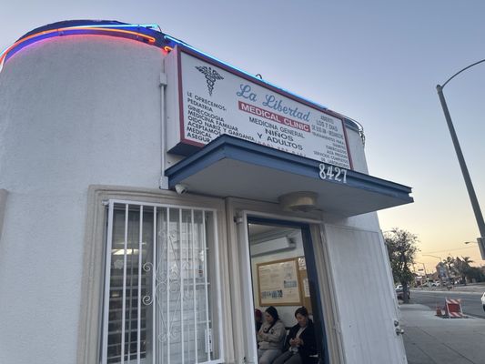 Christophe / Clinic – La Route De Salina Christophe / Clinic – La Route De Salina Christophel Clinic