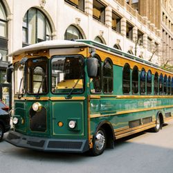 Golden Limousine International - Golden Trolley