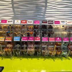 Menchie's Frozen Yogurt