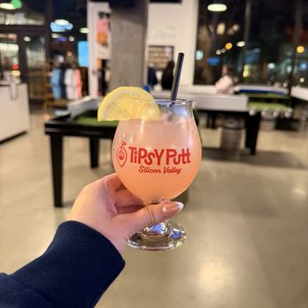 Tipsy Putt - Lemonade mocktail - Pubs Near Me - Sunnyvale, California Tipsy Putt - Lemonade mocktail - Pubs Near Me - Sunnyvale, California