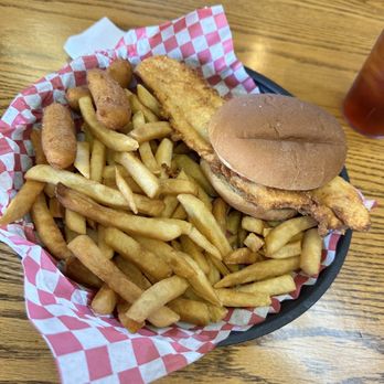 Skipper's Fish Fry - Fried Fish Sandwich - Seafood Near Me - Apex, North Carolina Skipper's Fish Fry - Fried Fish Sandwich - Seafood Near Me - Apex, North Carolina