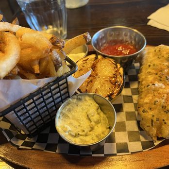 Blasteran - Rotten, ammonia-smelling fish - Asian Fusion Near Me - Culver City, California