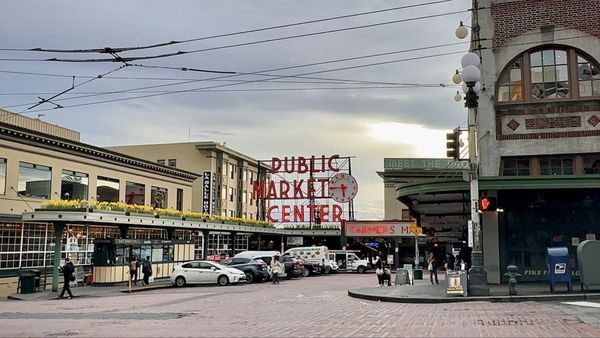Pike Place Fish Market by null