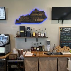 Bluegrass Vineyard - Their presentation.