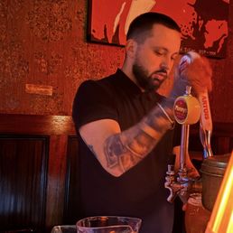 Ridiculous bartender Ridiculous bartender
