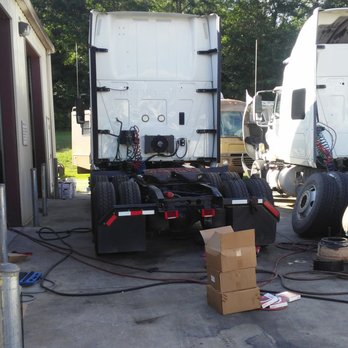 Global Express Tires - Auto Repair Near Me - Sugar Hill, Georgia Global Express Tires - Auto Repair Near Me - Sugar Hill, Georgia