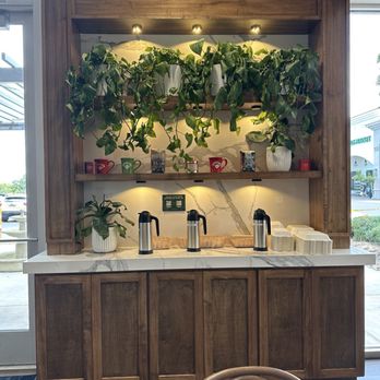 Urth Caffe - Interior - Coffee & Tea Near Me - Henderson, Nevada