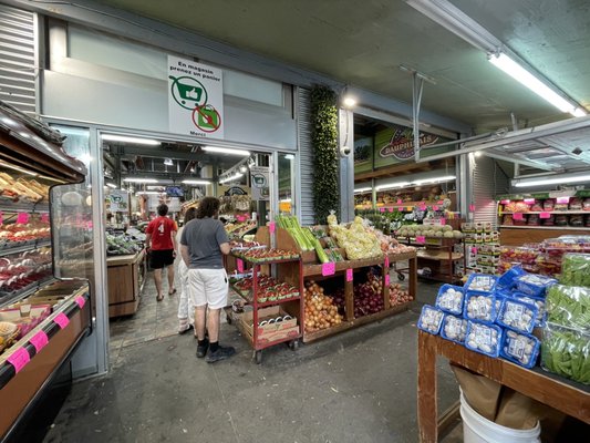 Maisonneuve Market by null