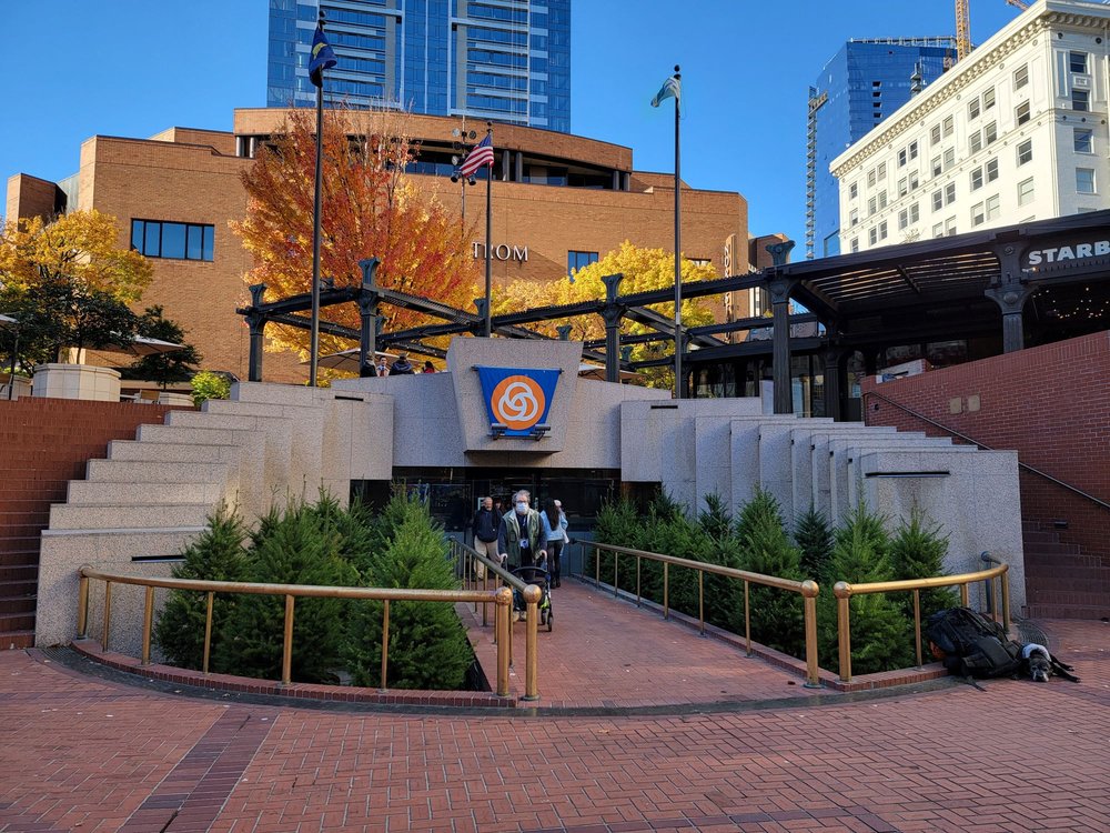 TRIMET TICKET OFFICE Updated June 2024 13 Reviews 701 SW 6th Ave