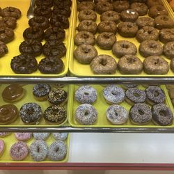 Donut Palace - Delicious donuts!